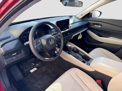 New 2025 Honda Accord SE image 7