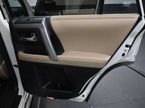 Used 2017 Toyota 4Runner Limited image 18