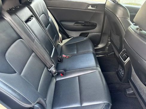 Used 2022 Kia Sportage EX w/ EX Technology Package AWD/4WD image 18