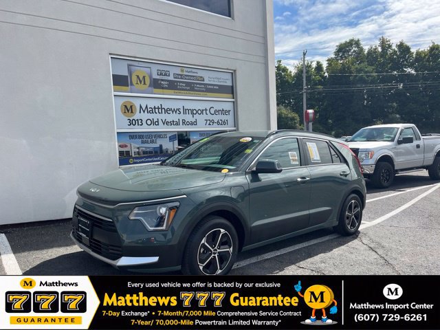 Certified 2025 Kia Niro EX w/ EX Cold Weather Package FWD image 1