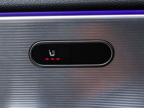 Used 2022 Mercedes-Benz A 220 4MATIC image 9