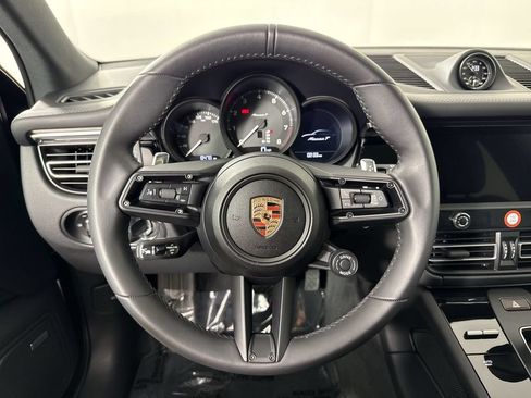 Certified 2025 Porsche Macan Turbo AWD/4WD image 35