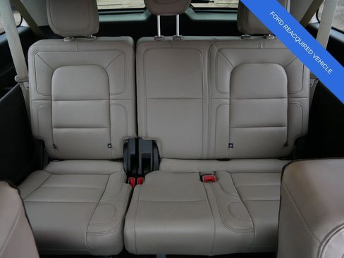 Used 2024 Lincoln Navigator L Reserve image 16