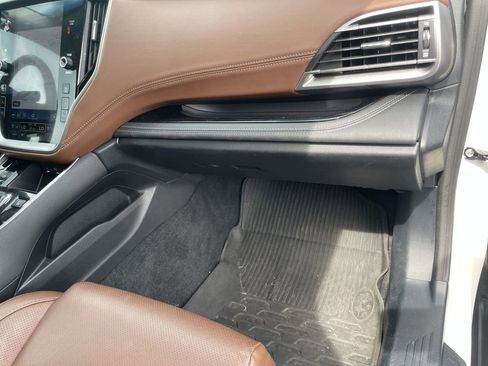 Used 2020 Subaru Outback Touring AWD/4WD image 36