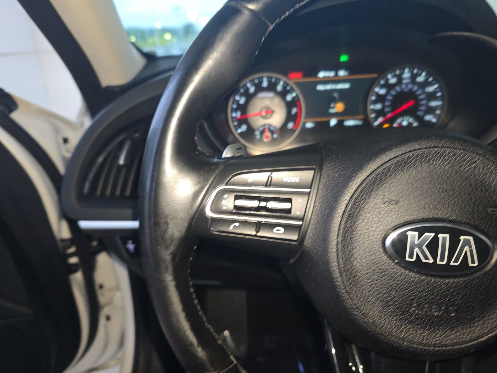Used 2018 Kia Stinger Premium RWD image 17