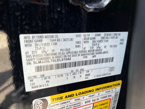 Used 2020 Lincoln Navigator L Reserve w/ Equipment Group 208A Reserve image 18