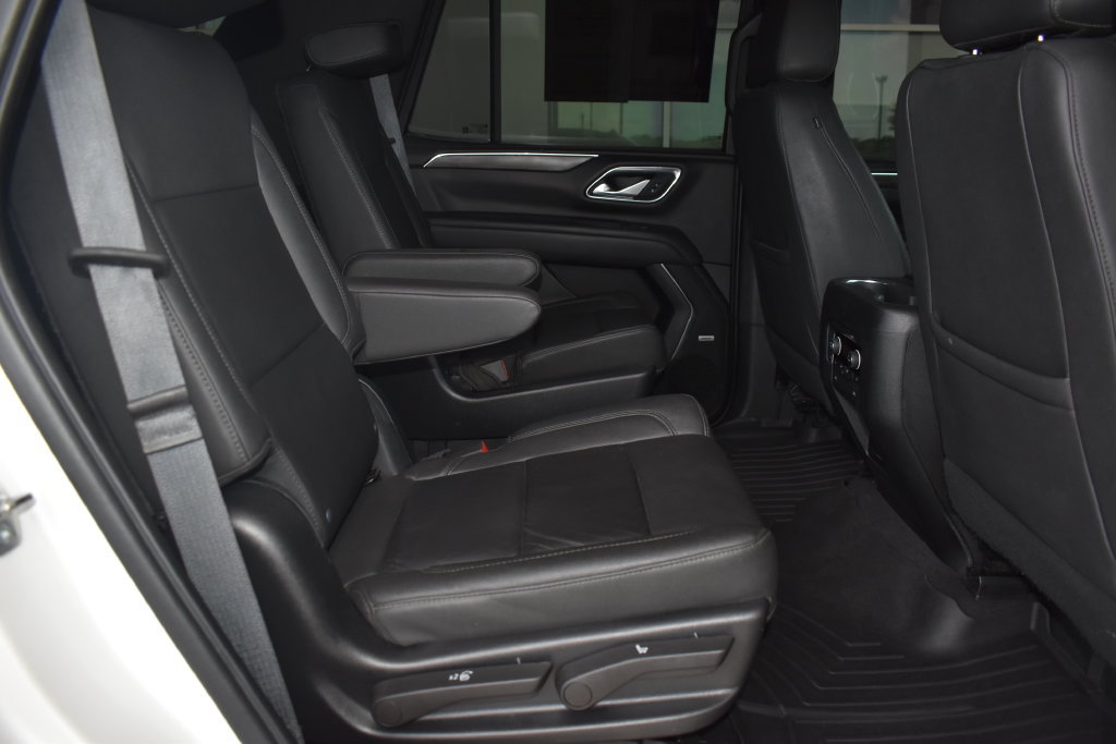 Used 2022 Chevrolet Tahoe LT w/ Luxury Package RWD image 17