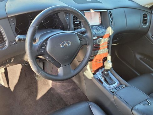 Used 2017 INFINITI QX50 2WD w/ Premium Plus Package image 26