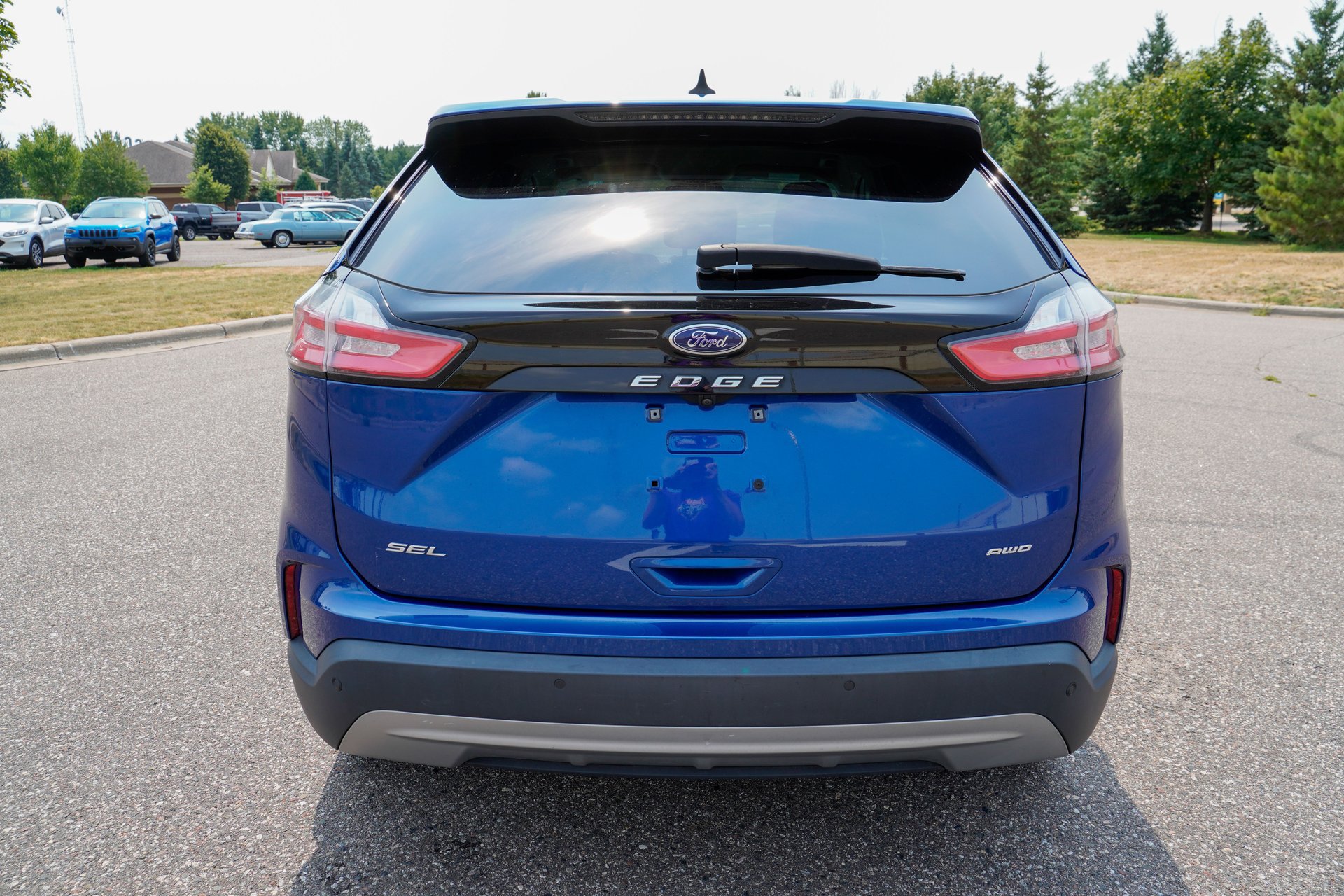 Used 2023 Ford Edge SEL AWD/4WD image 5