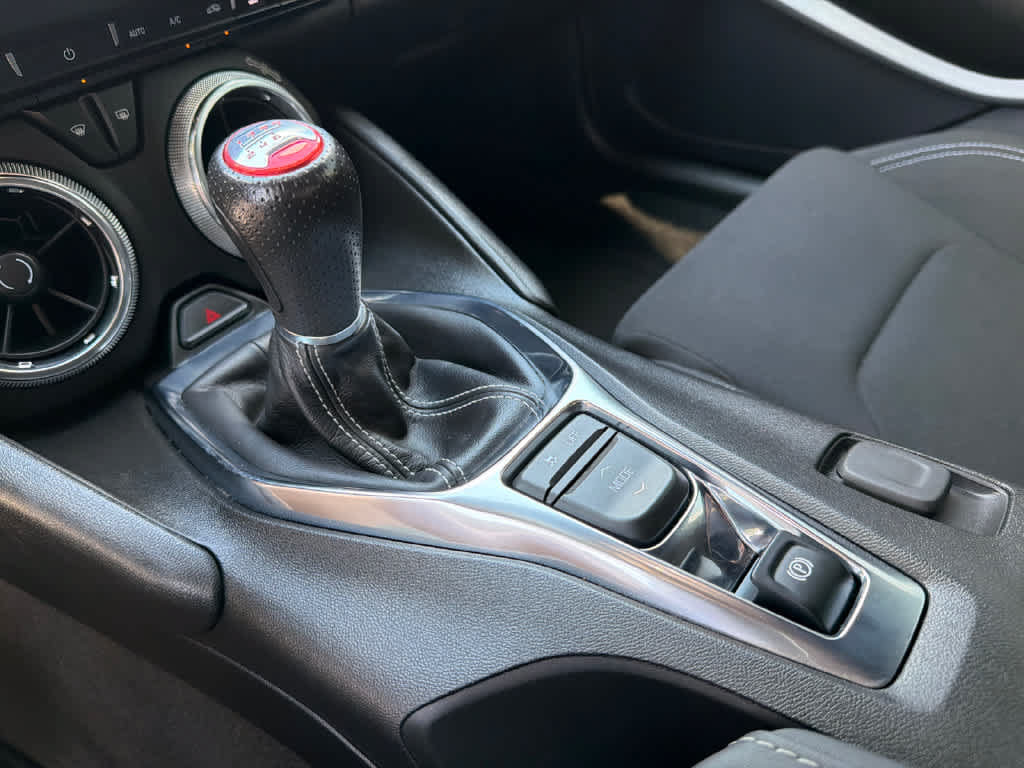 Used 2023 Chevrolet Camaro LT RWD image 26