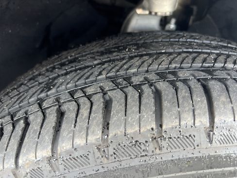 Certified 2025 Mercedes-Benz GLC 300 4MATIC image 12