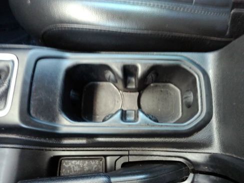 Used 2022 Jeep Gladiator Sport image 43