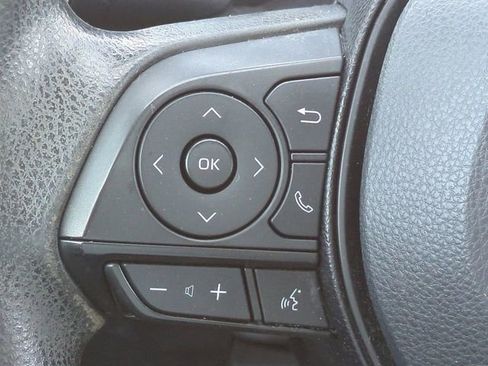 Used 2019 Toyota RAV4 XLE image 24