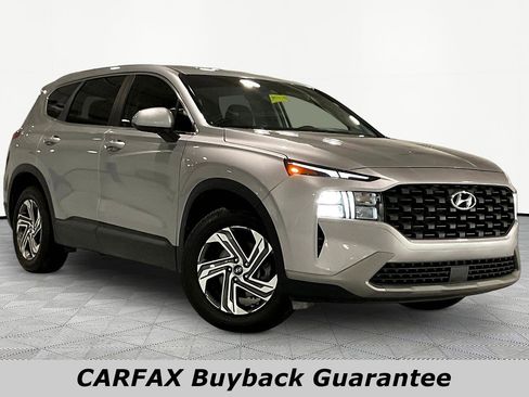 Used 2022 Hyundai Santa Fe SE FWD image 3