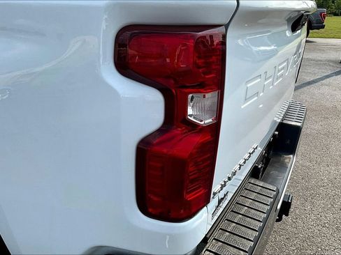 Used 2024 Chevrolet Silverado 2500 LT AWD/4WD image 26