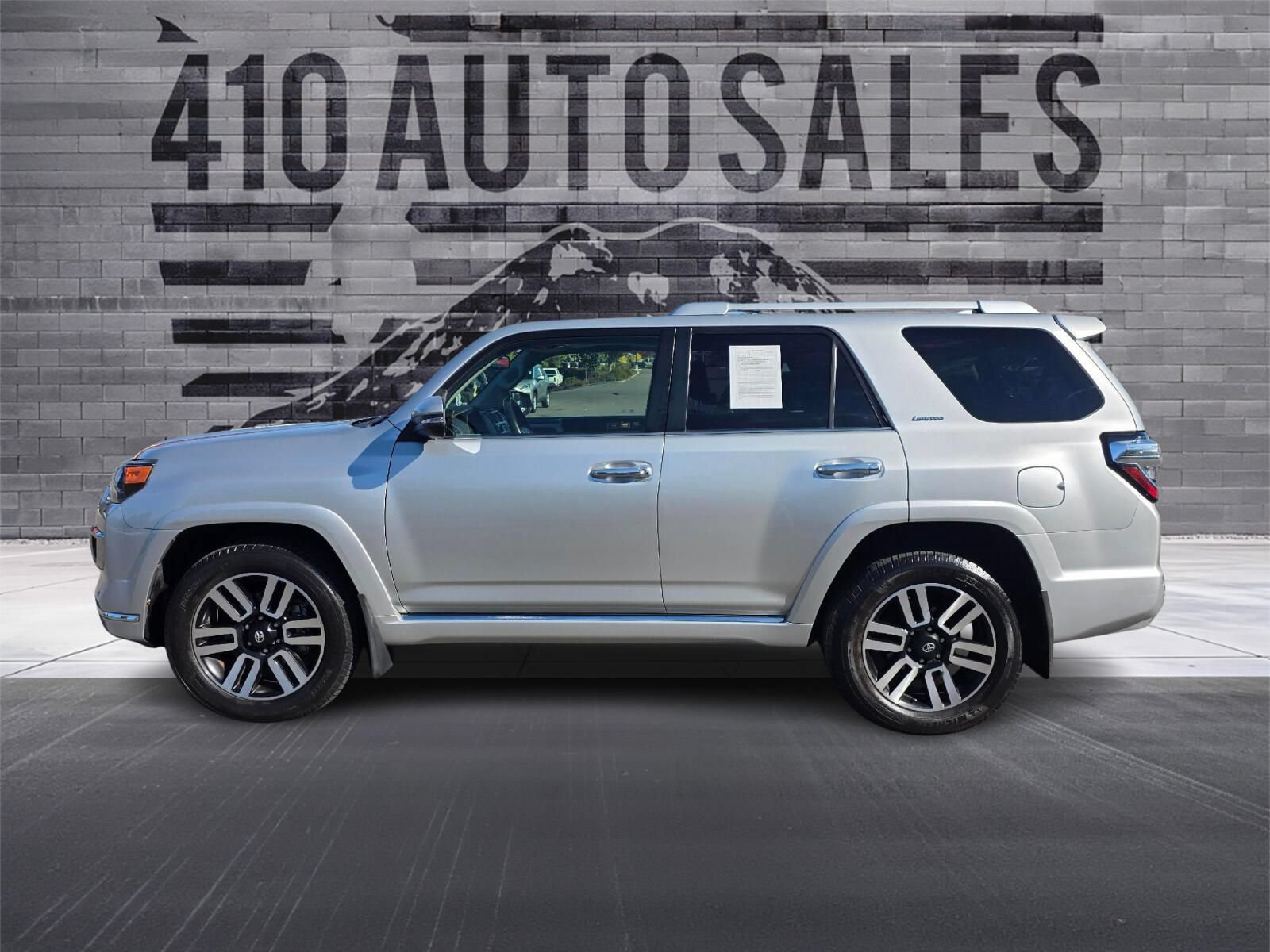Used 2014 Toyota 4Runner Limited AWD/4WD image 7