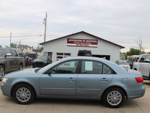 Used 2010 Hyundai Sonata GLS FWD image 1