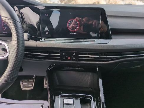 Used 2024 Volkswagen GTI Autobahn image 11