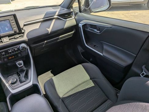 Used 2022 Toyota RAV4 SE AWD/4WD image 20