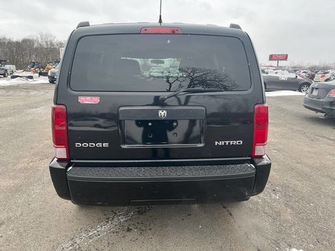 Used 2011 Dodge Nitro Heat RWD image 7