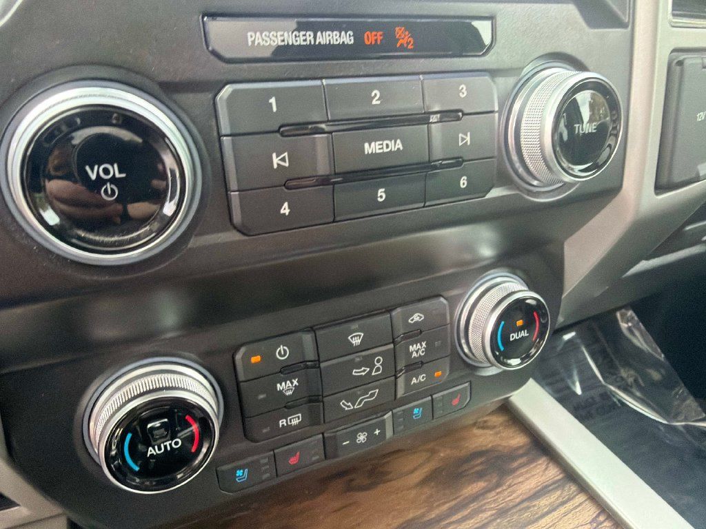 Used 2020 Ford F150 Lariat w/ Equipment Group 502A Luxury AWD/4WD image 26