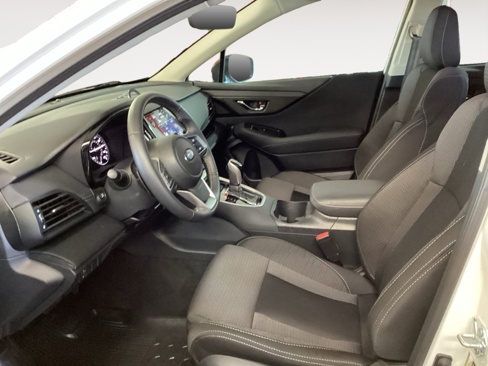 Certified 2025 Subaru Outback Premium w/ Popular Package #1A AWD/4WD image 9