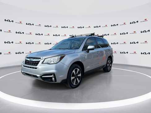 Used 2018 Subaru Forester 2.5i Limited image 4