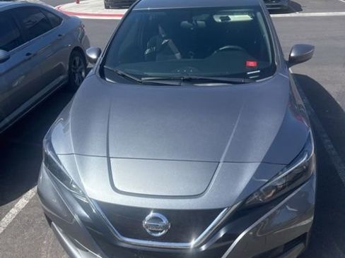 Used 2018 Nissan Leaf S w/ S Charge Package FWD image 2