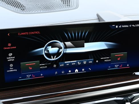 New 2026 BMW X6 xDrive40i w/ Premium Package image 18