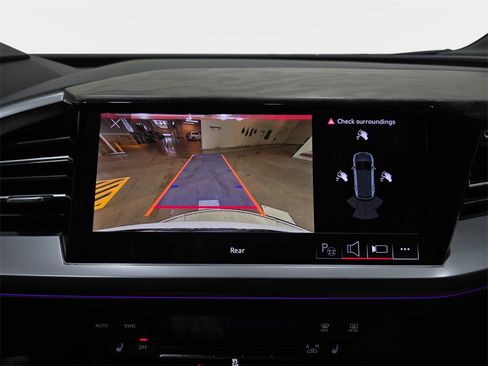 Used 2024 Audi Q4 e-tron Premium Plus w/ Premium Plus image 21