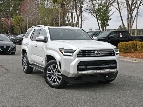 Used 2025 Toyota 4Runner Limited w/ Tow Technology Package image 6