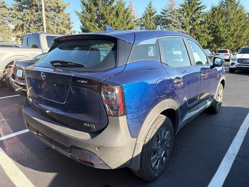 Used 2025 Nissan Kicks S AWD/4WD image 3