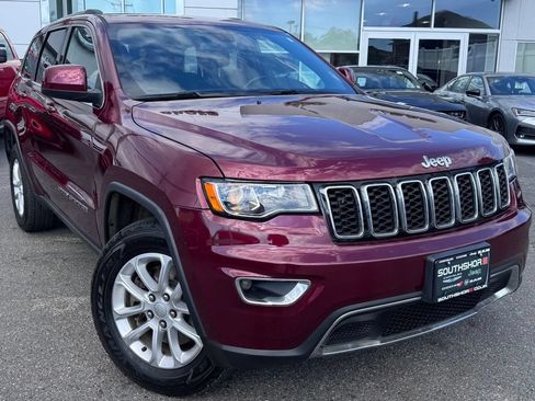 Certified 2021 Jeep Grand Cherokee Laredo AWD/4WD image 1