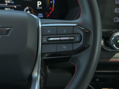 Used 2024 Chevrolet Colorado Z71 w/ Z71 Convenience Package 2 image 21