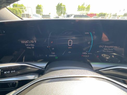 Certified 2024 Cadillac Lyriq Luxury AWD/4WD image 19
