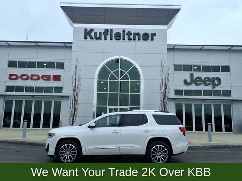 Used 2023 GMC Acadia Denali w/ Denali Ultimate Package AWD/4WD image 1