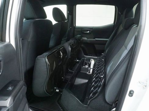 Certified 2023 Toyota Tacoma TRD Off-Road image 13