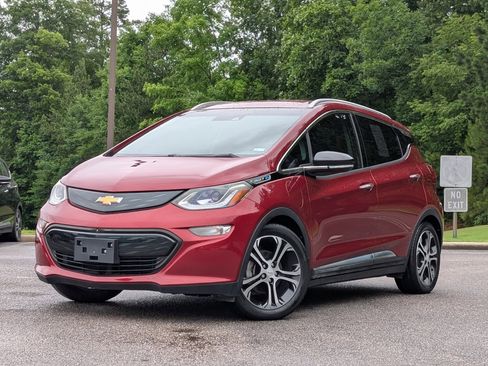 Used 2019 Chevrolet Bolt Premier w/ Infotainment Package FWD image 4