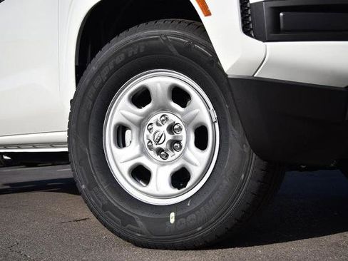 New 2026 Nissan Frontier S image 3