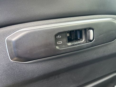 Used 2024 BMW X5 xDrive40i image 36