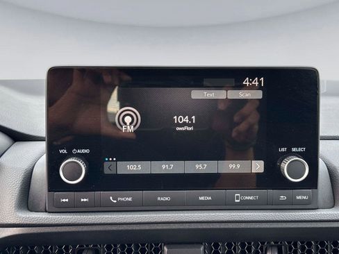 Used 2025 Honda CR-V LX image 19