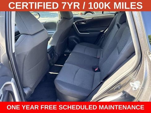 Used 2021 Toyota RAV4 XLE AWD/4WD image 16