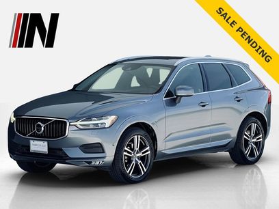 Used 2019 Volvo XC60 T5 Momentum w/ Multimedia Package