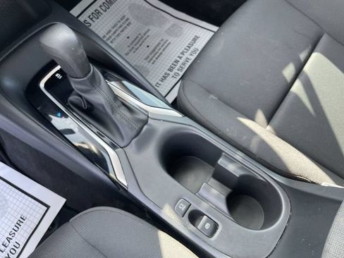 Used 2023 Toyota Corolla LE FWD image 18