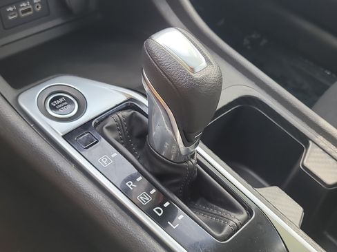 Used 2024 Nissan Sentra SV FWD image 24