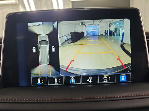 Certified 2024 Chevrolet Suburban RST w/ Luxury Package image 33