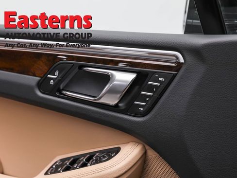 Used 2024 Porsche Macan image 21