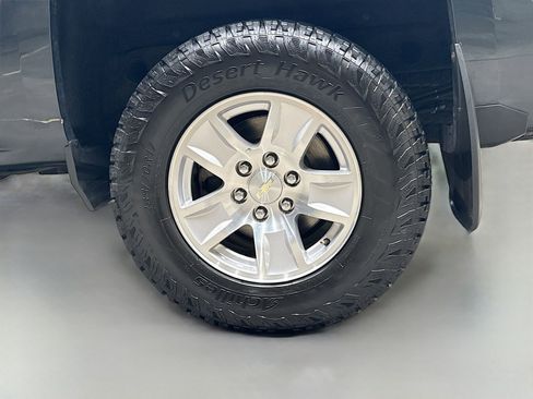 Used 2018 Chevrolet Silverado 1500 LT w/ All Star Edition RWD image 32