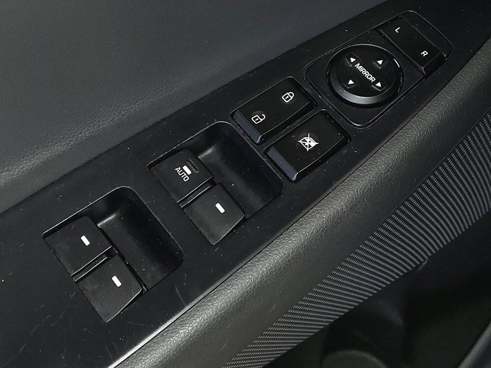 Used 2018 Hyundai Tucson Value FWD image 27