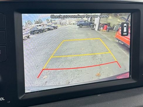 Used 2020 Hyundai Santa Fe SEL w/ Convenience + Premium Package image 18